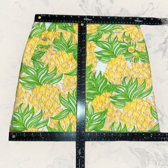 LILLY PULITZER Yellow Lime Green Courtland Going Pineapple Mini Skirt Small 0 - Picture 4 of 5